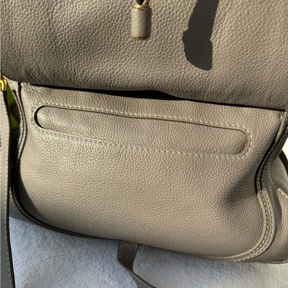 Chic Gray Handbag - Picture 14 of 16